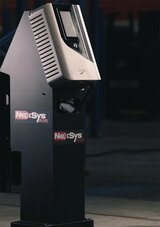 Das kabellose NexSys® AIR-Ladegerät verfügt über berührungslose Ladepads.