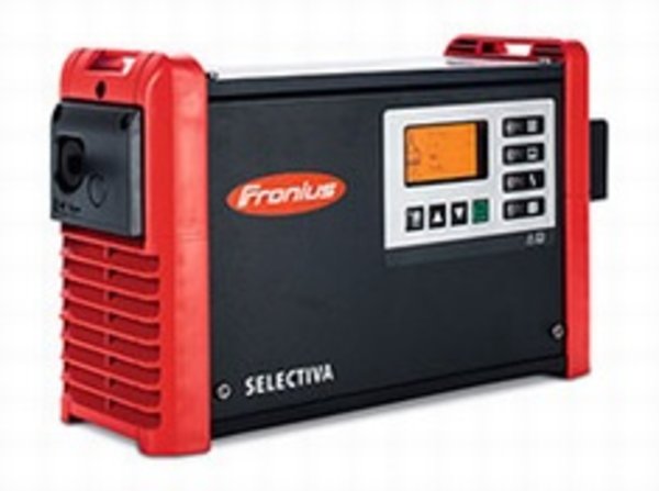 Fronius Selectiva 2kW Batterieladetechnik für Flurförderzeuge
