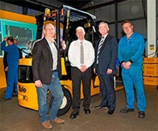 Yale feiert in Craigavon die Produktion des 400.000sten Staplers