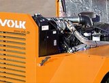 Der Perkins-Dieselmotor des VOLK Dieselschleppers DFZ 150 H bringt es nur auf vergleichsweise bescheidene 139 PS, trotzdem kann er die Zugkraftwertung klar für sich entscheiden.