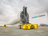 Der neue Combi LC ermöglicht den Transport von Windkraftanlagenblättern und –türmen, die bis zu 115 m lang und etwa 70 Tonnen schwer sein können.