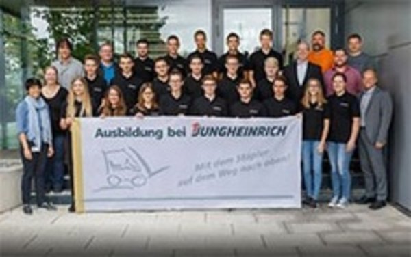 Ausbildungsstart für 20 Jungheinrich-Azubis