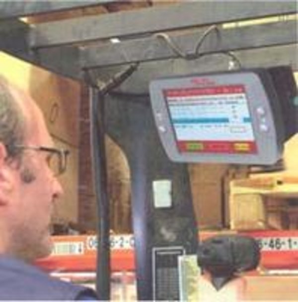 Kommunikations-terminal mit PC-Funktionalität