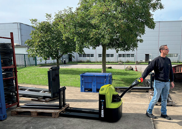 Clark Kompaktes Kraftpaket mit Lithium-Ionen-Technologie