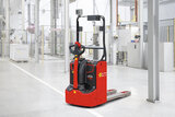 Mit dem Linde T16 EX bis T20 EX kommt ein neues kompaktes Mitgängergerät in den Gerätekategorien 2G/2D sowie 3G/3D für die ATEX-Zonen 1/21 und 2/22 auf den Markt.