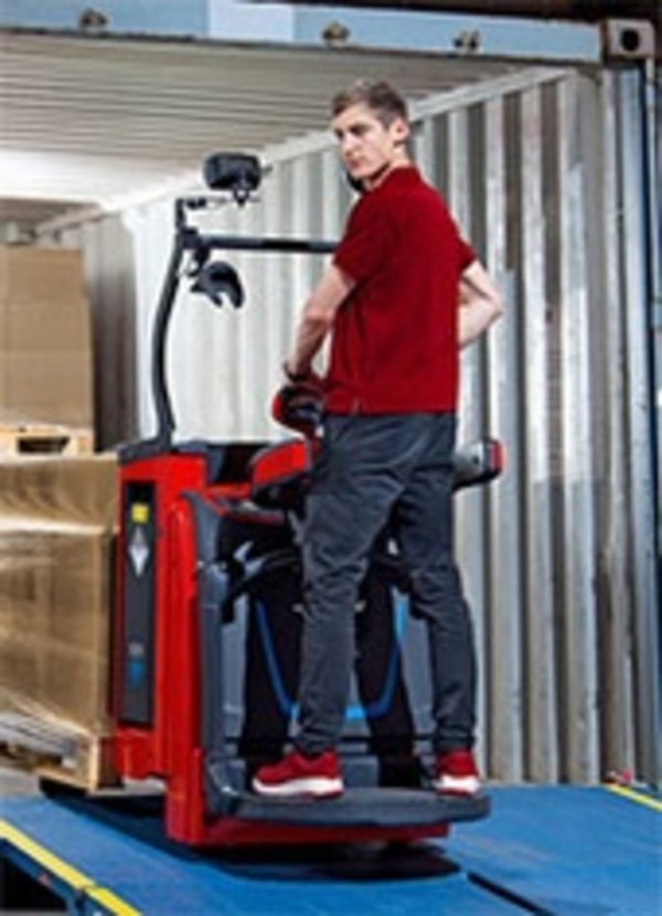 Neue Linde Niederhubwagen und Doppelstocklader