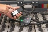 Die TagID kann mittels NFC-Schnittstelle via TagID Config App konfiguriert werden und prüft automatisch, ob der bei der Konfiguration eingegebene Spannungswert der Batterie mit dem tatsächlich gemessenen Wert übereinstimmt.