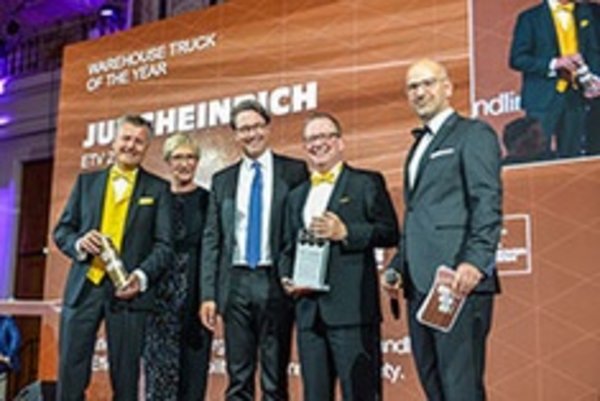 Jungheinrich Scgubmaststapler ETV 216i erhält Ifoy-Award